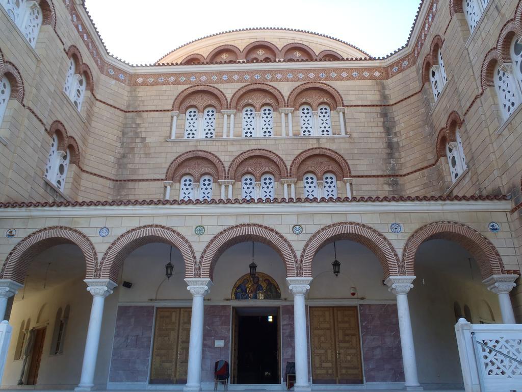 Stefanie Studios Aegina エクステリア 写真