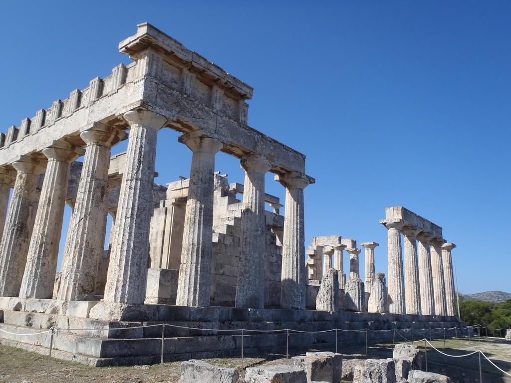 Stefanie Studios Aegina エクステリア 写真