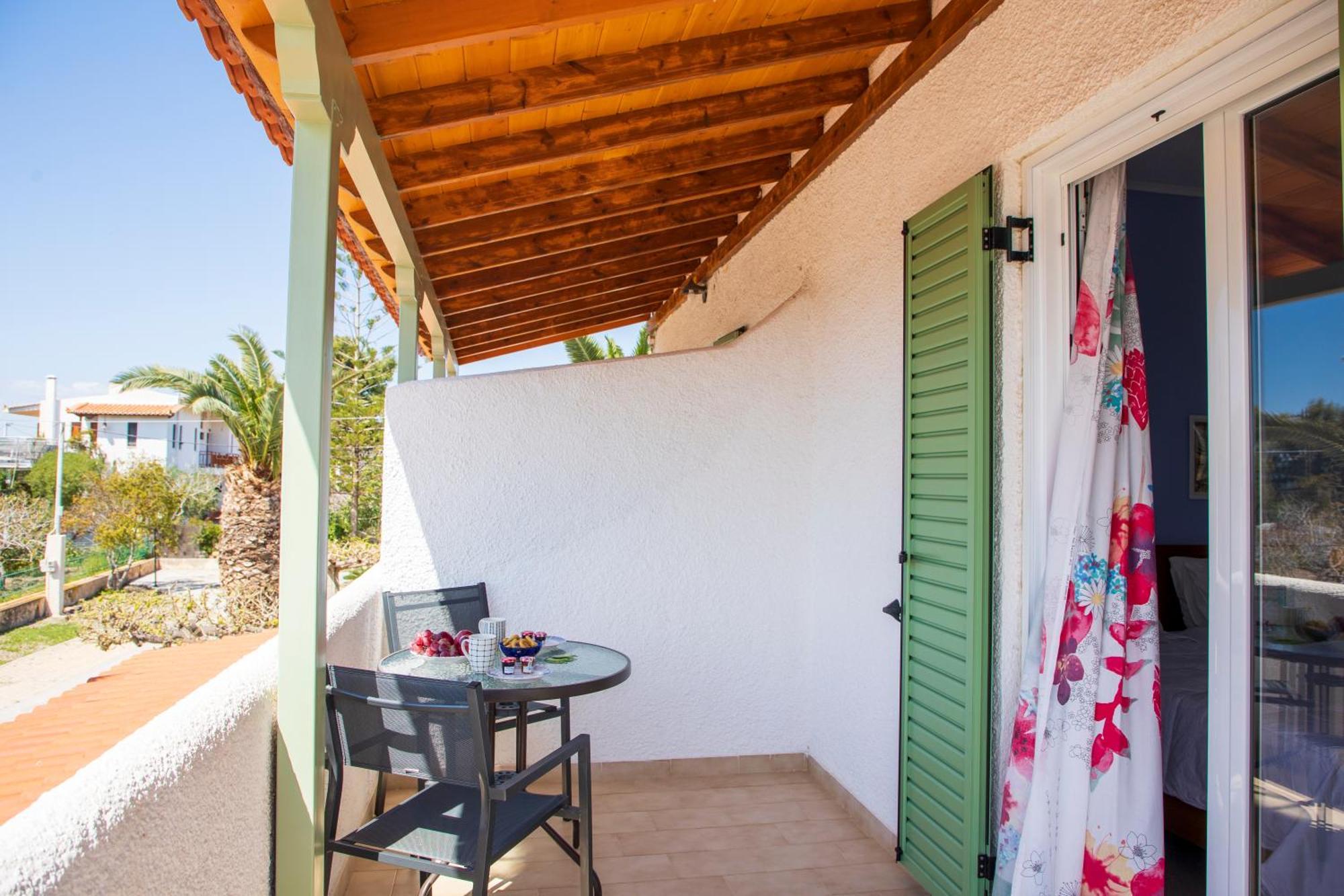 Stefanie Studios Aegina エクステリア 写真