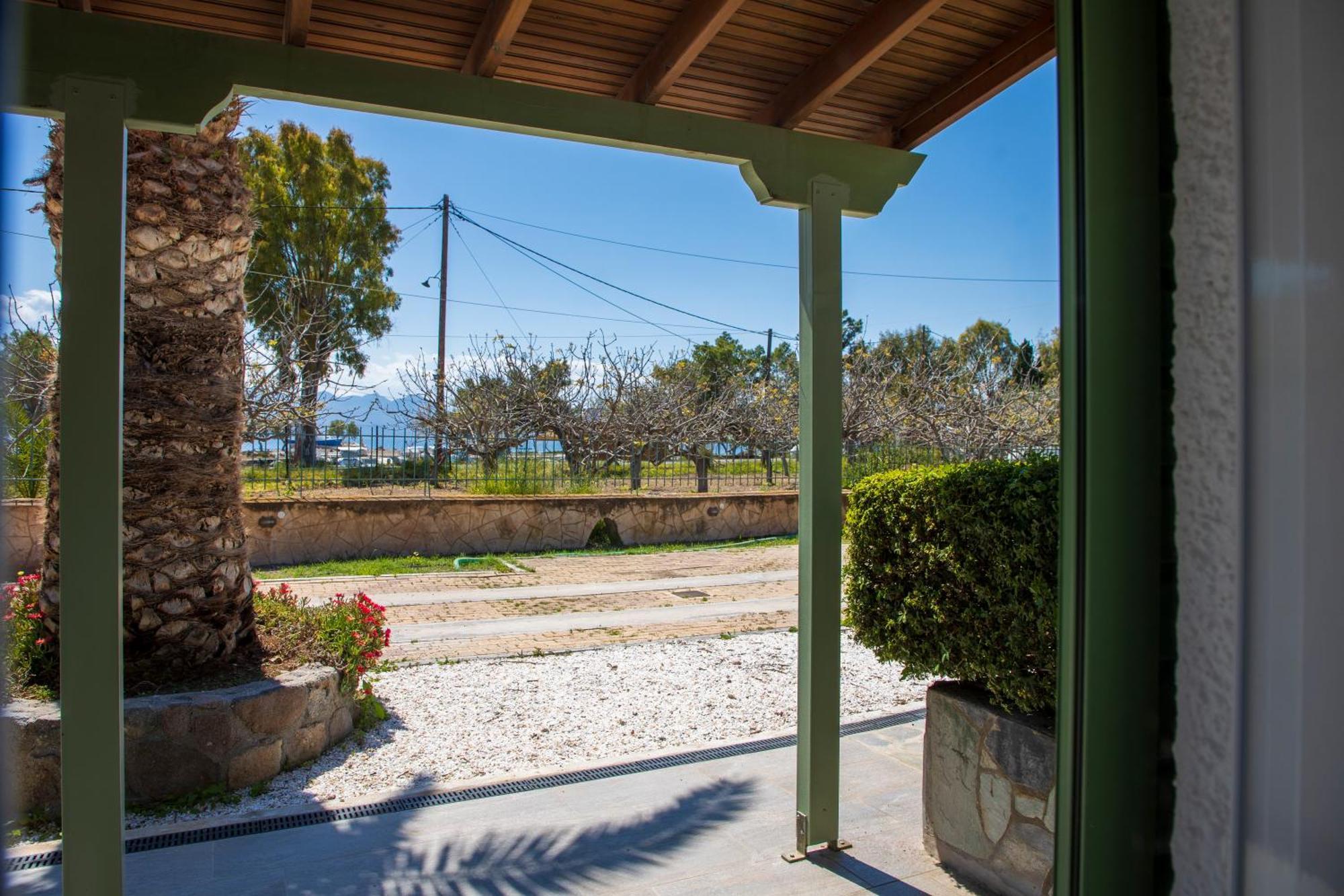 Stefanie Studios Aegina エクステリア 写真