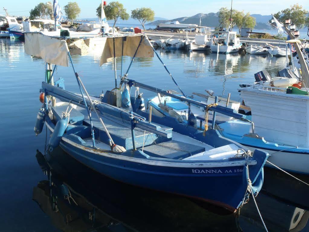 Stefanie Studios Aegina エクステリア 写真